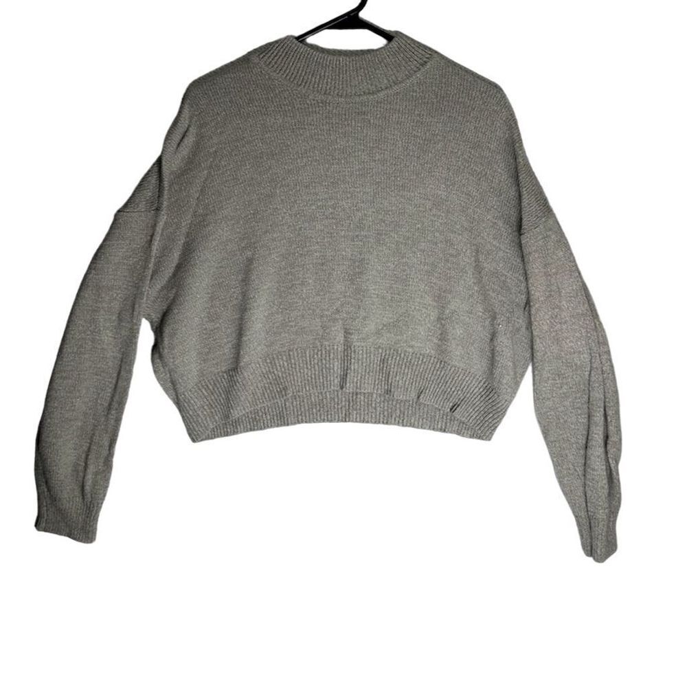 H&M Divided Women's Grey Cropped Pullover Sweater Size M Mock Neck Long Sleeve